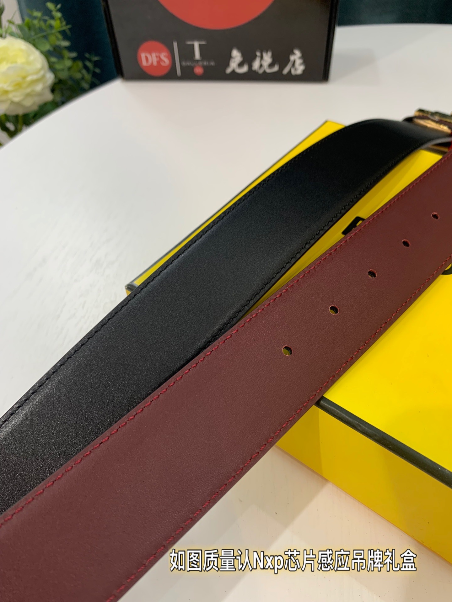 Fendi 抛光五金贴皮精钢制作，在现， 芬迪小怪兽