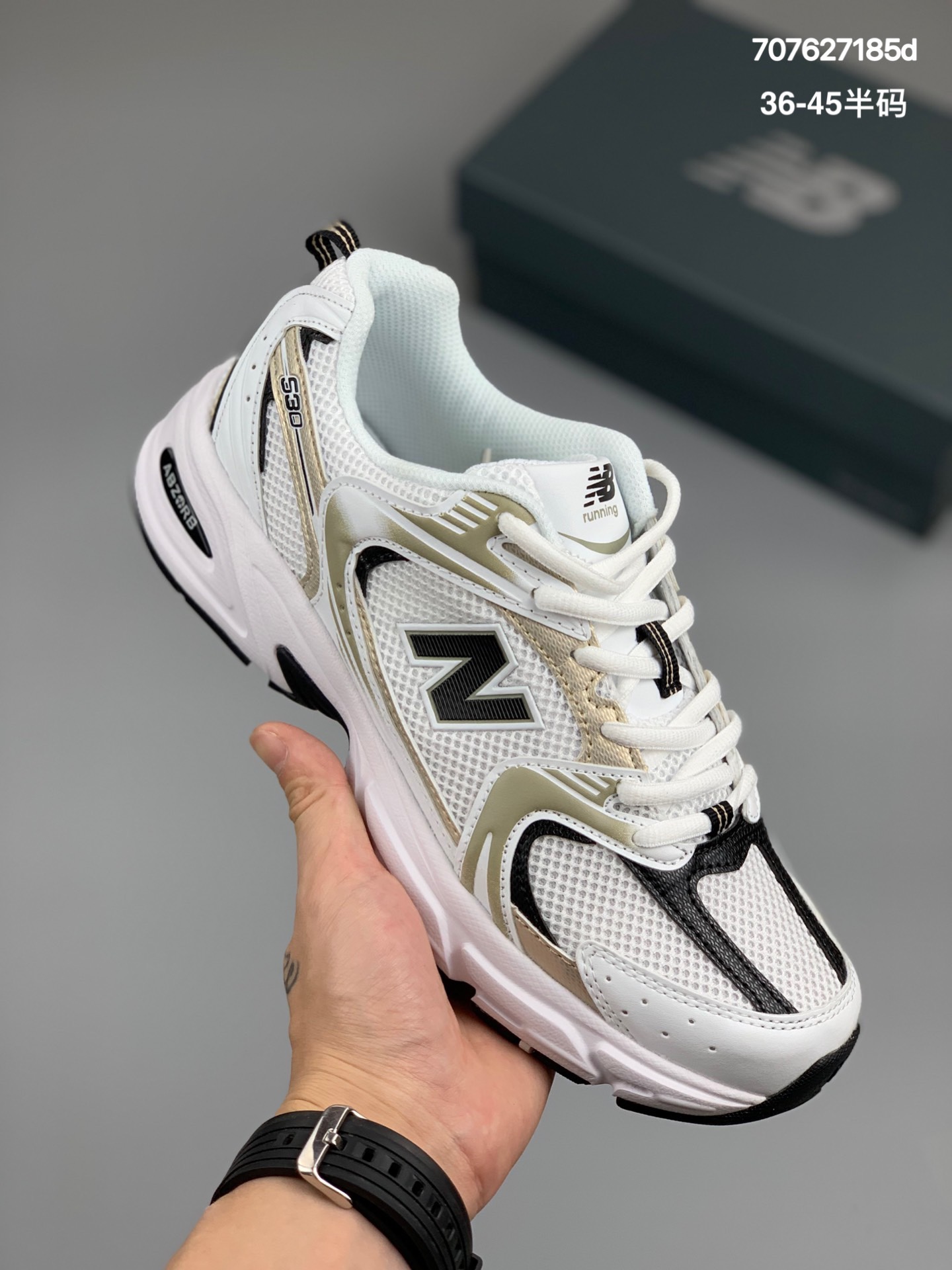 
男女鞋 NEW BALANCE/新百伦 #原楦原数据开发纸版#采用优质纤维革+透气网眼布材质材质#独立3层组合大底私模#正确独立中底嵌入ABZORB缓震材质韩流爆火款式#2020新款NB新百伦New Balance MR530系列复古老爹风网布跑步休闲运动鞋。
尺码：36 36.5 37 38 38.5 39 40 40.5 41 42 42.5 43 44 44.5 45
编码：707627185d
ID:10633520705