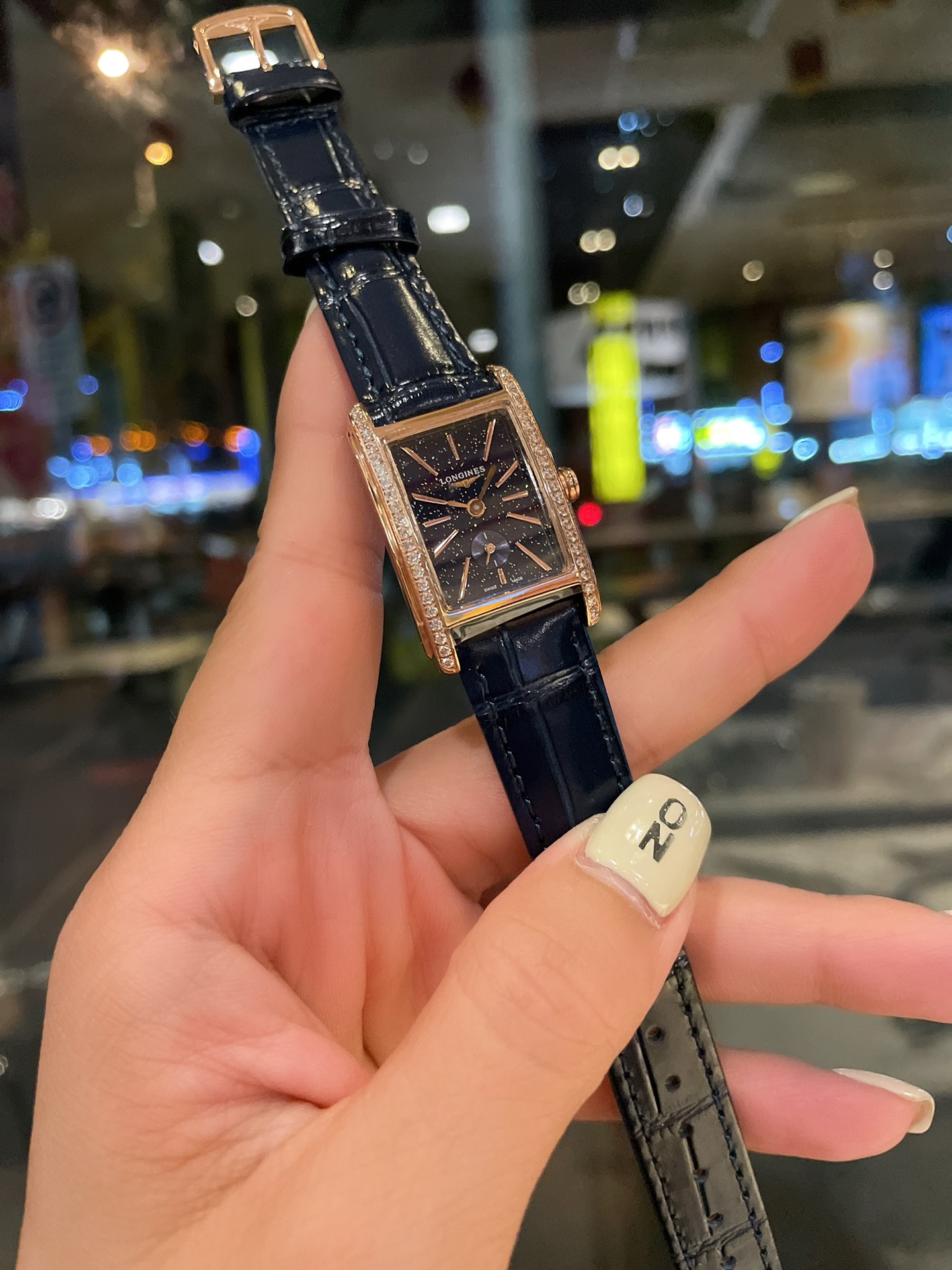 L0   浪琴  Longines 戴卓维纳系列 精致两针半女士腕表 316精钢表带 直径33*22mm厚7m