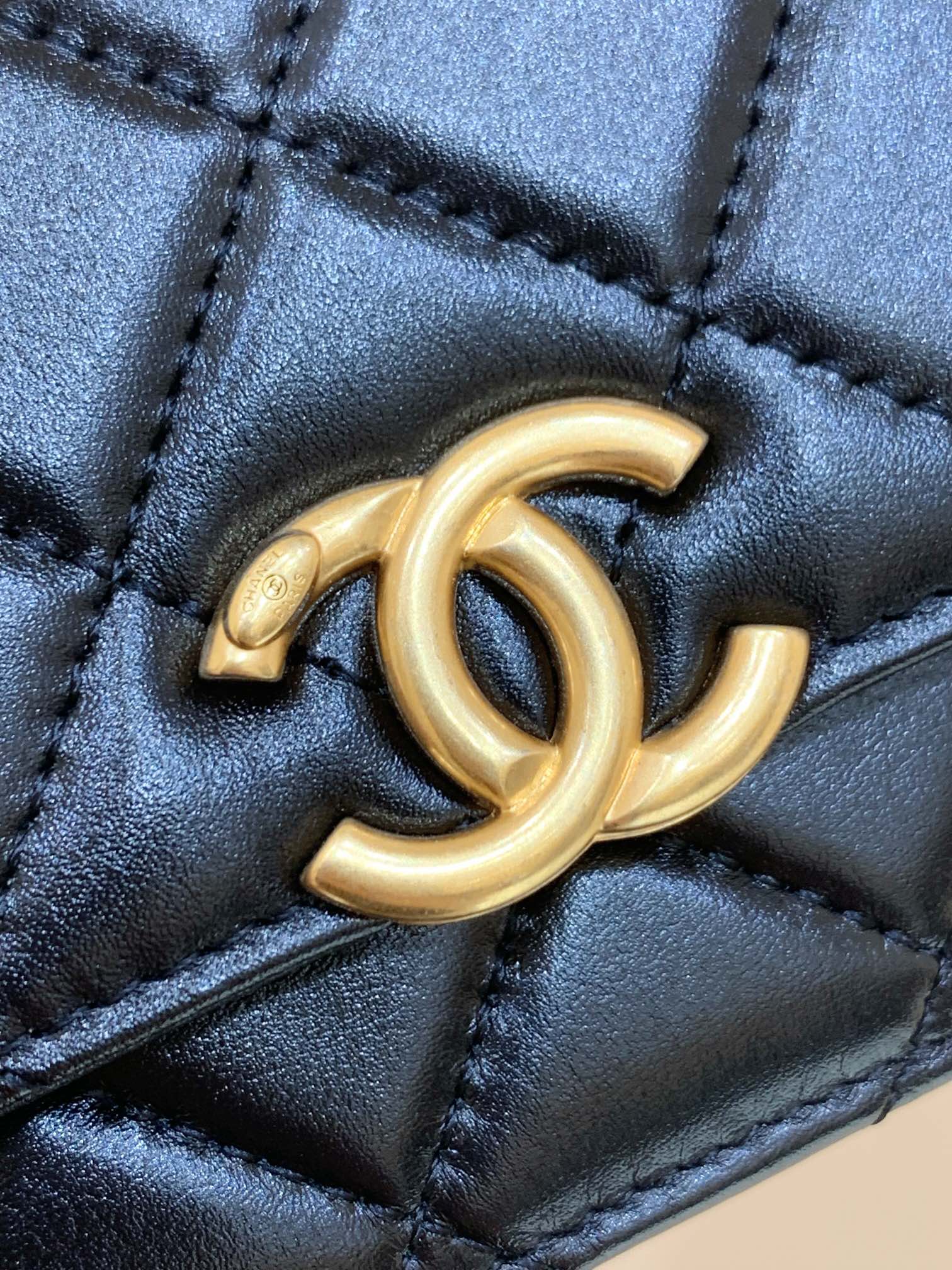 Chanel 2021早秋高级手工坊系列小金珠系列发财包 AP2289黑色