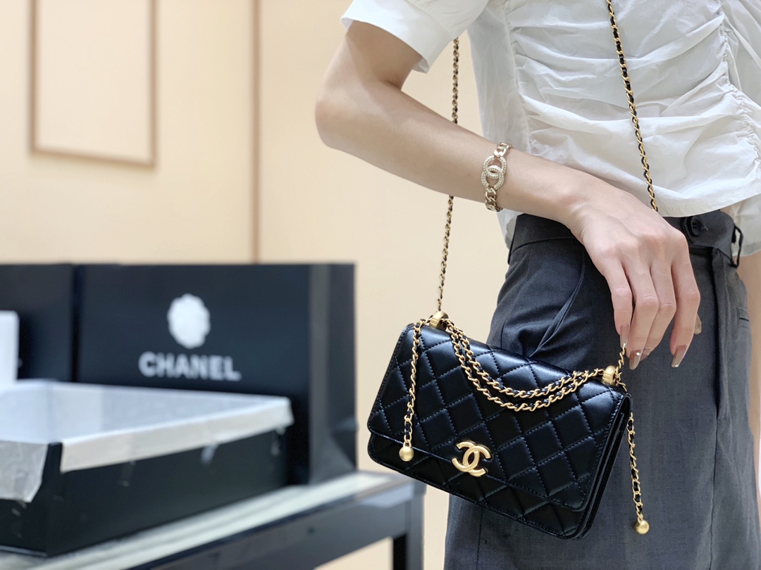 Chanel 2021早秋高级手工坊系列小金珠系列发财包 AP2289黑色