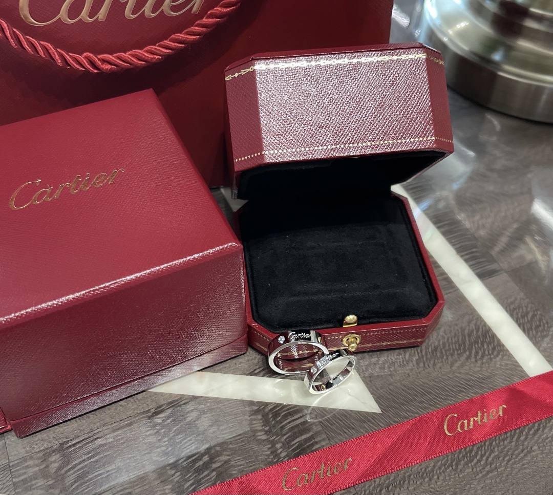 NO:720910,88220,RR054/RR single diamond signature ring# Couple’s ring is simple and elegant, white gold, ring, Cartier high-end jewelry1986090988220,RR054/RR单钻签名戒指# 情侣对戒简单大方白金色,,ring,卡迪亚高端饰品,Jewelry