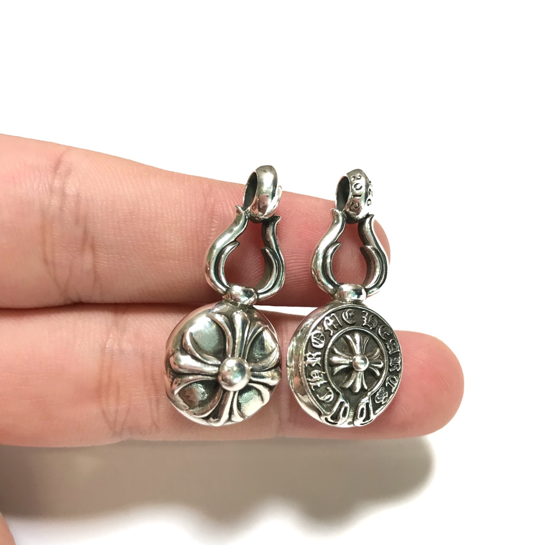 Chrome Hearts 新品上架𝐂𝐡𝐫𝐨𝐦𝐞 𝐡𝐞𝐚𝐫𝐭𝐬 克罗心小号十字马蹄葫芦项链