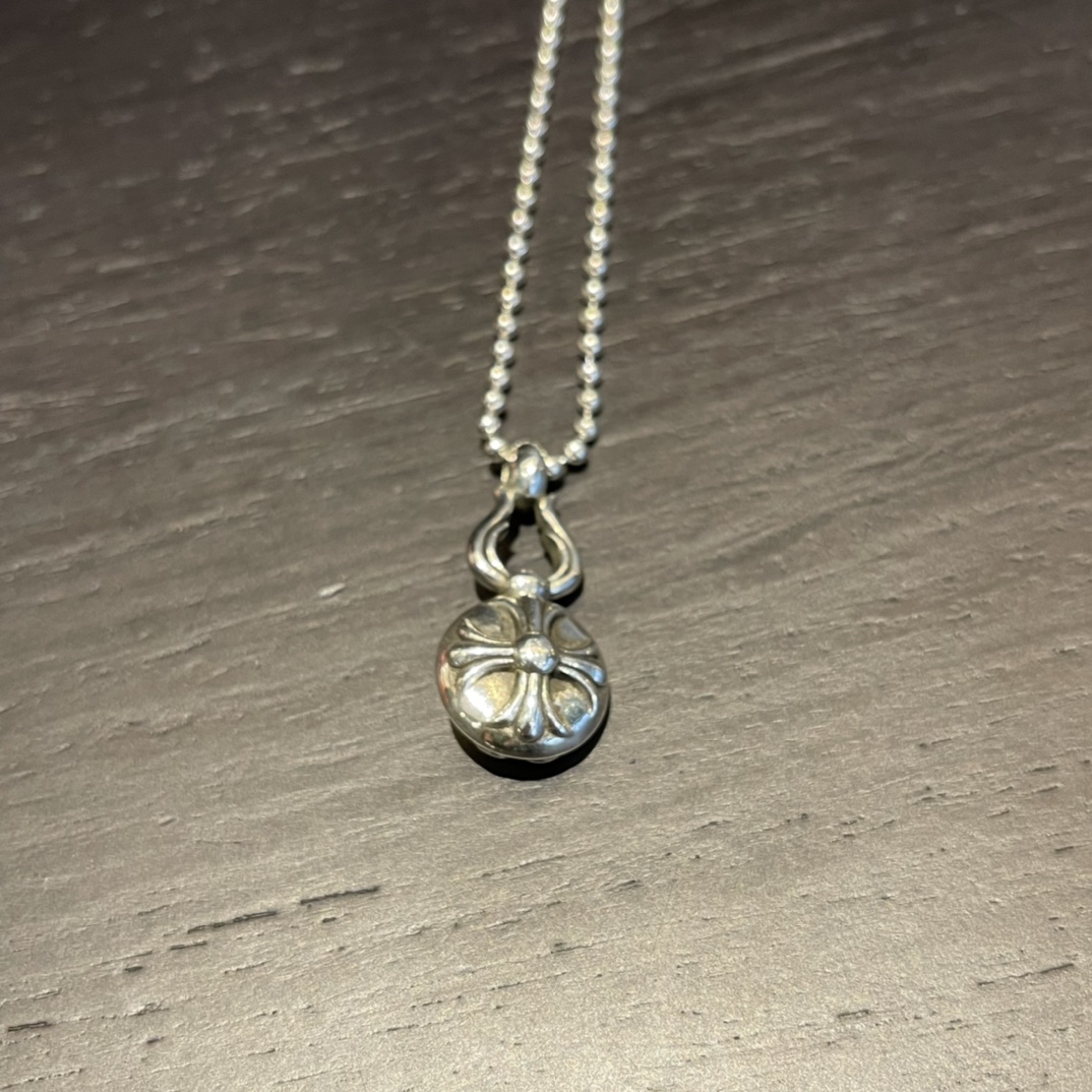 Chrome Hearts 新品上架𝐂𝐡𝐫𝐨𝐦𝐞 𝐡𝐞𝐚𝐫𝐭𝐬 克罗心小号十字马蹄葫芦项链