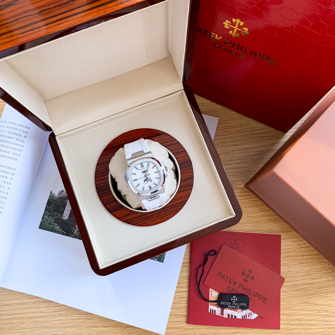 Patek Philippe Nautilus Wristwatchmk,包,手表 2