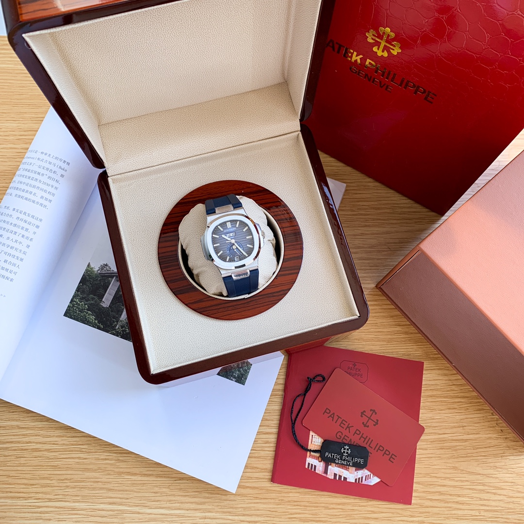 Patek Philippe Nautilus Wristwatchmk,包,手表 2
