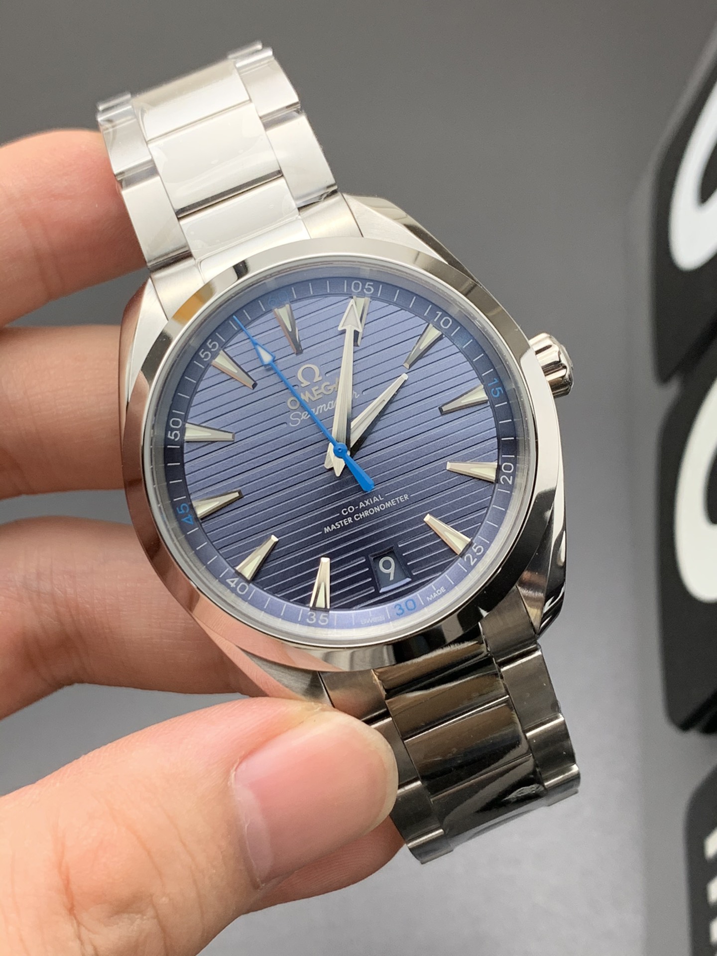 Omega 柚木150
