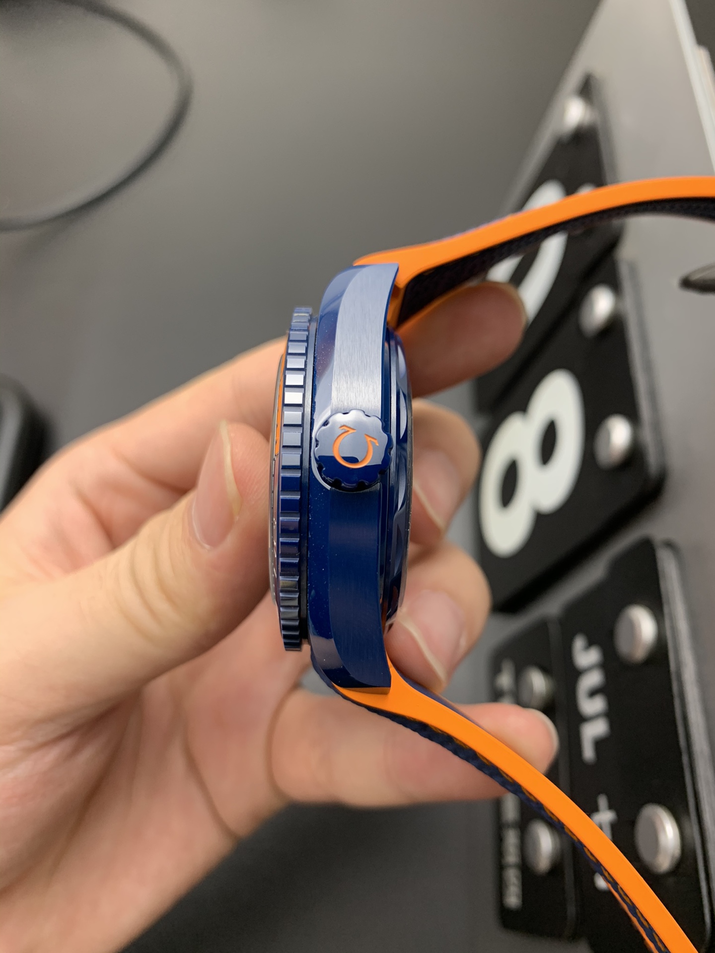 Omega 碧海之蓝