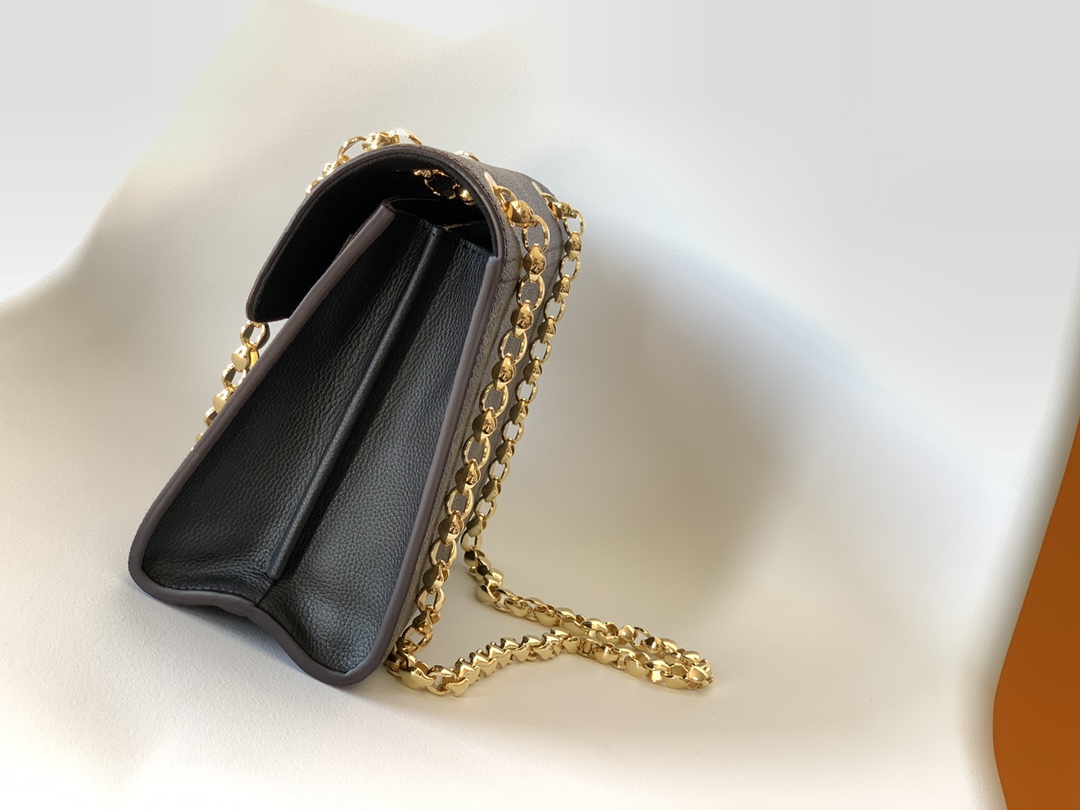 [Louis Vuitton Women