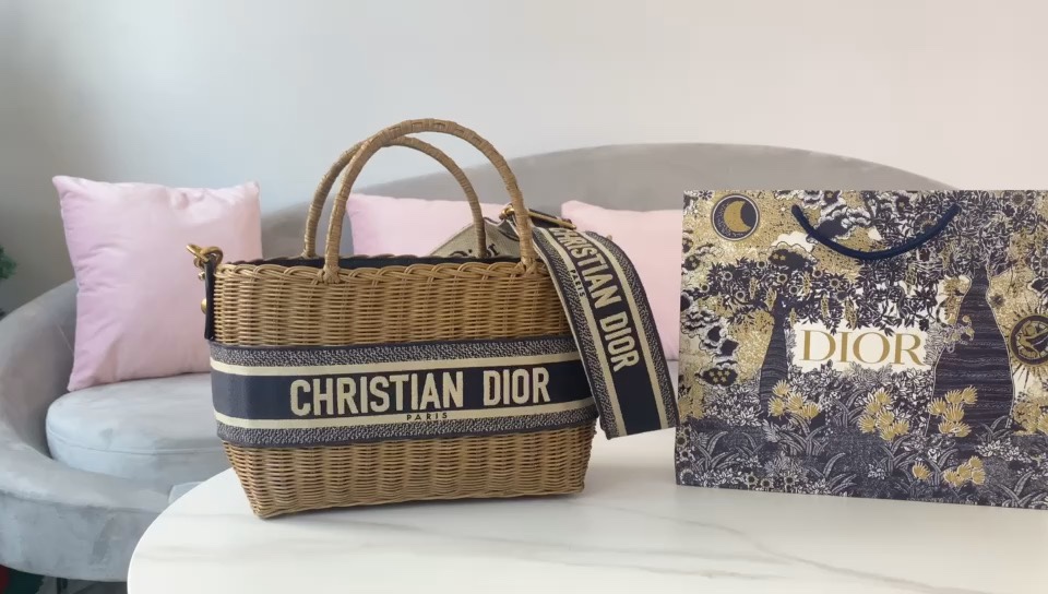 D-Wicker Basket Bag, 28*21*12 cm, Luxury Handbag with Christian Dior Detailing