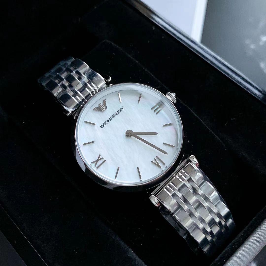 Часы Armani