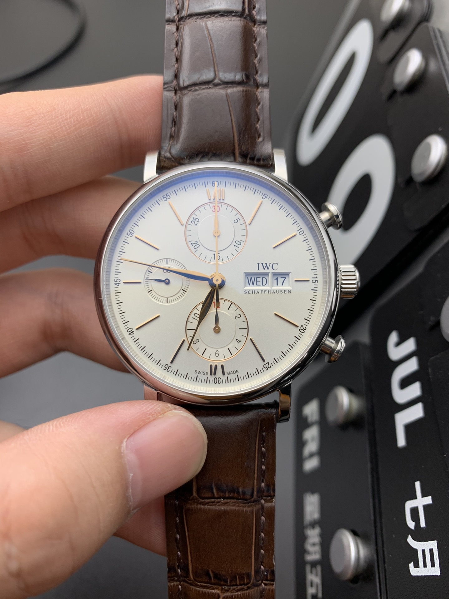 IWC 金针波涛计时