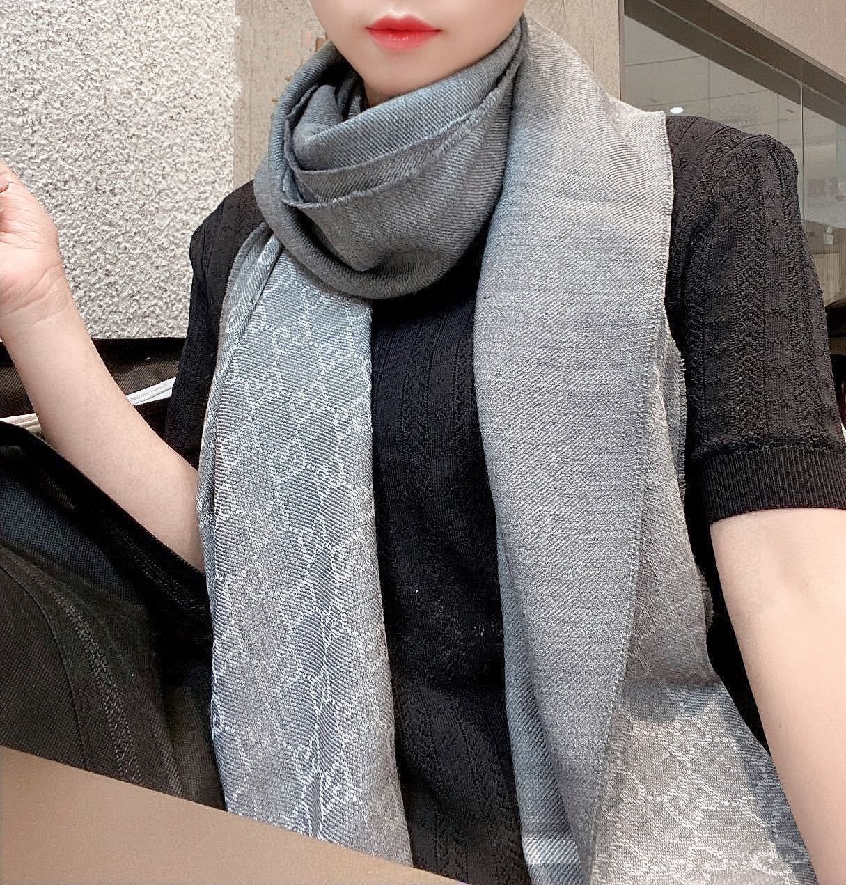 免代购的围巾一模一样Gucci重磅极
