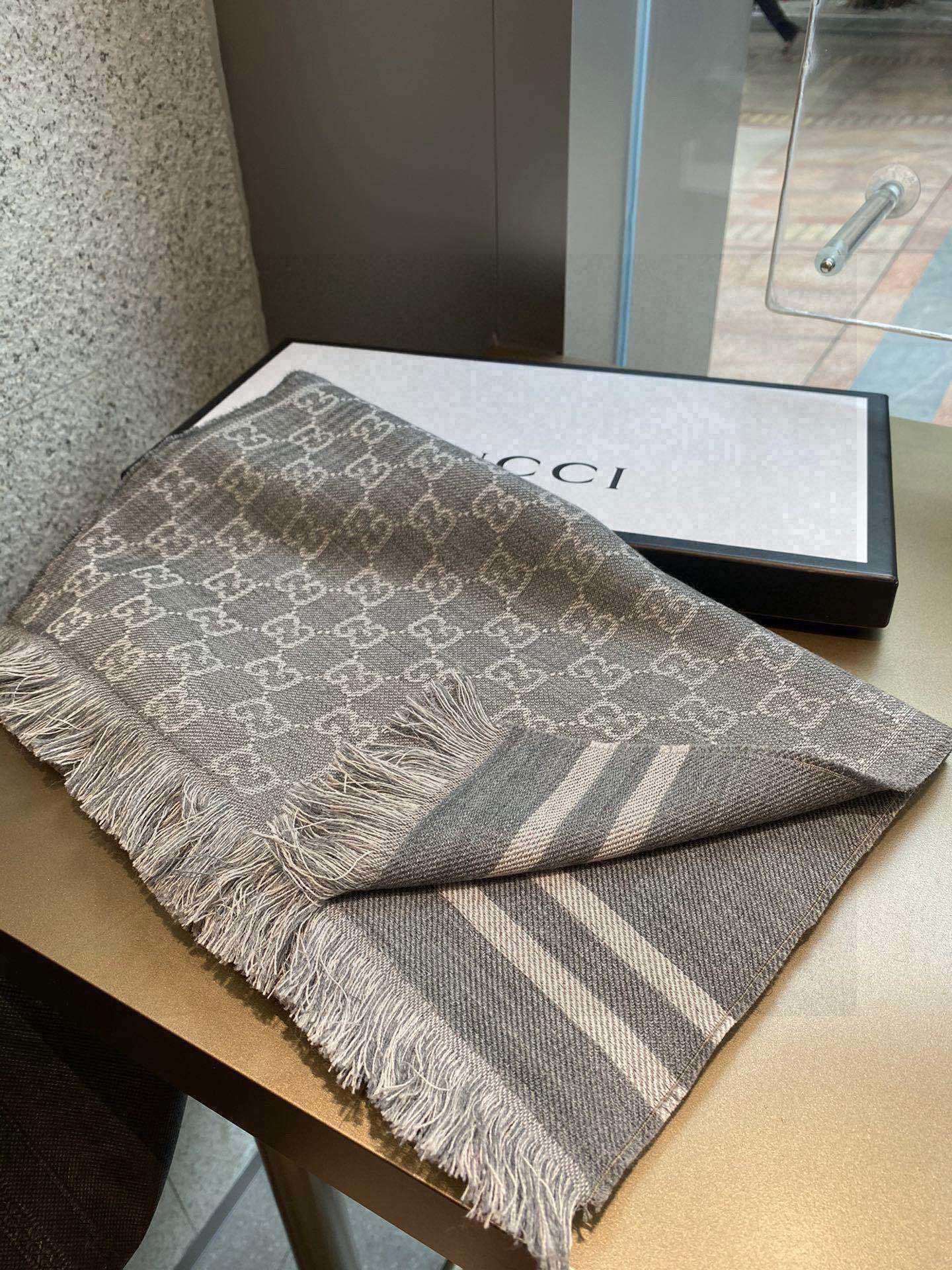 免代购的围巾一模一样Gucci重磅极