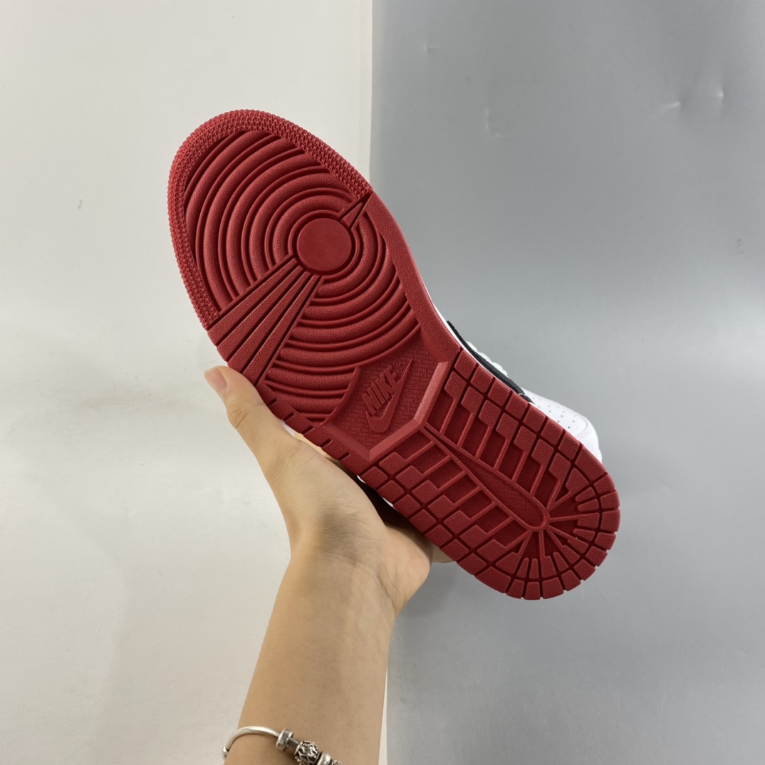 P200  Air Jordan 1 Low AJ1低帮时尚休闲板鞋 553558-118