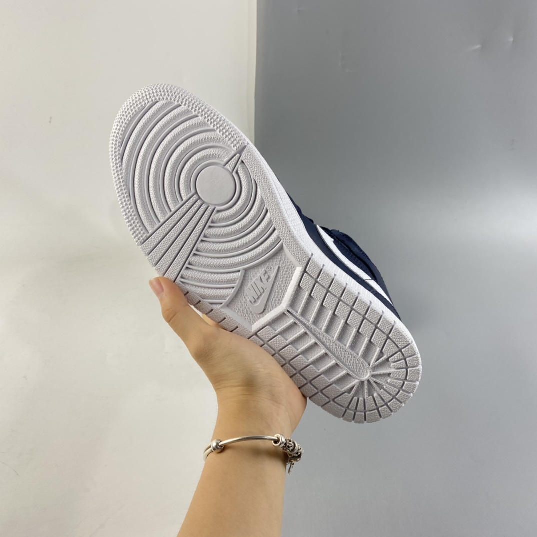 P240  Air Jordan 1 Mid AJ1 乔1 中帮百搭休闲运动板鞋 554724-402