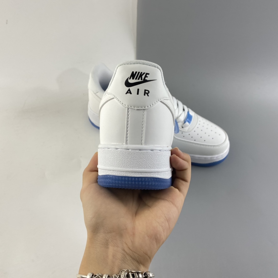 P240 Nk Air Force 1 空军一号紫光变色低帮运动休闲板鞋 DA8301-100