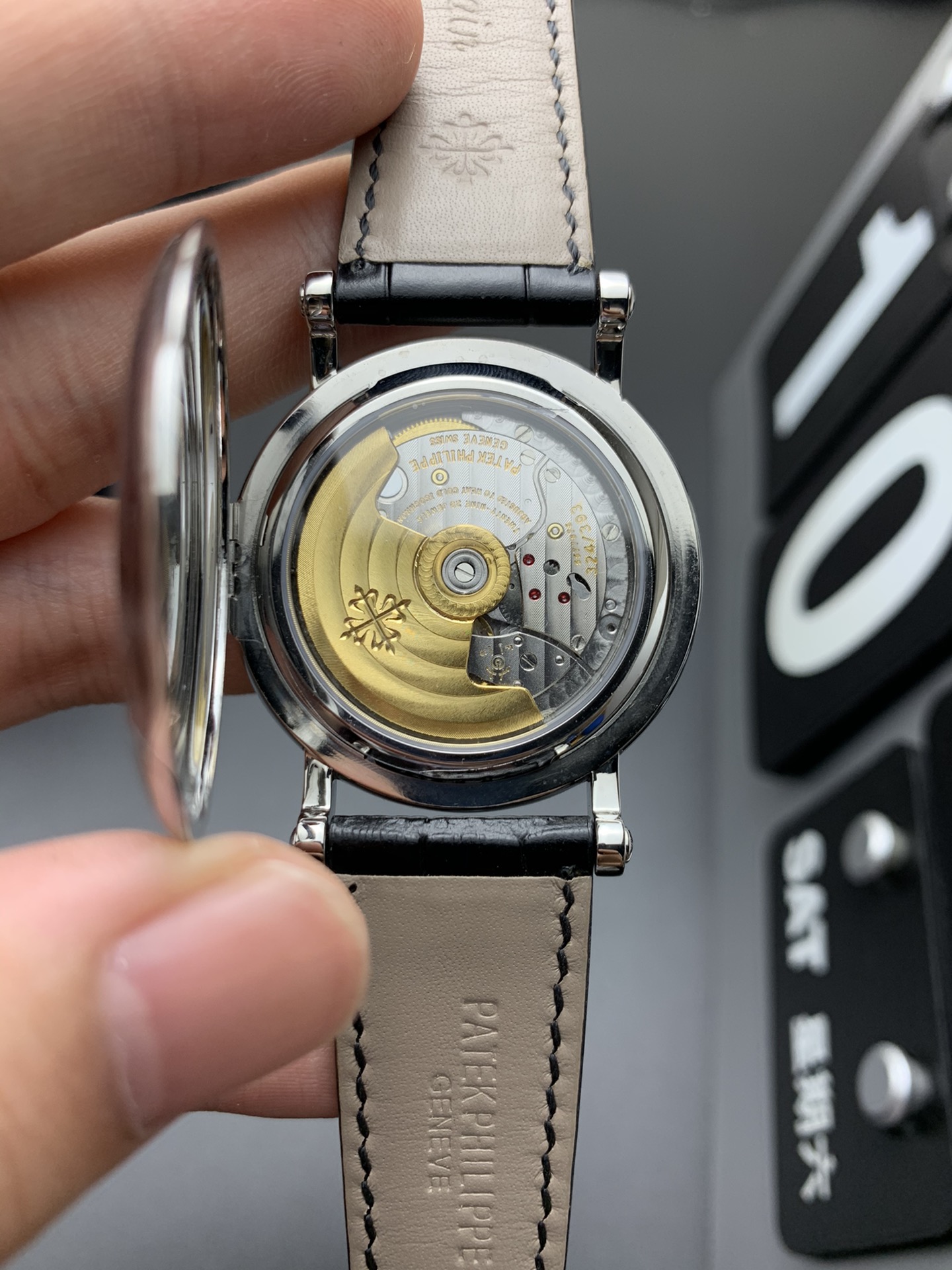 Patek Philippe 百达翻盖