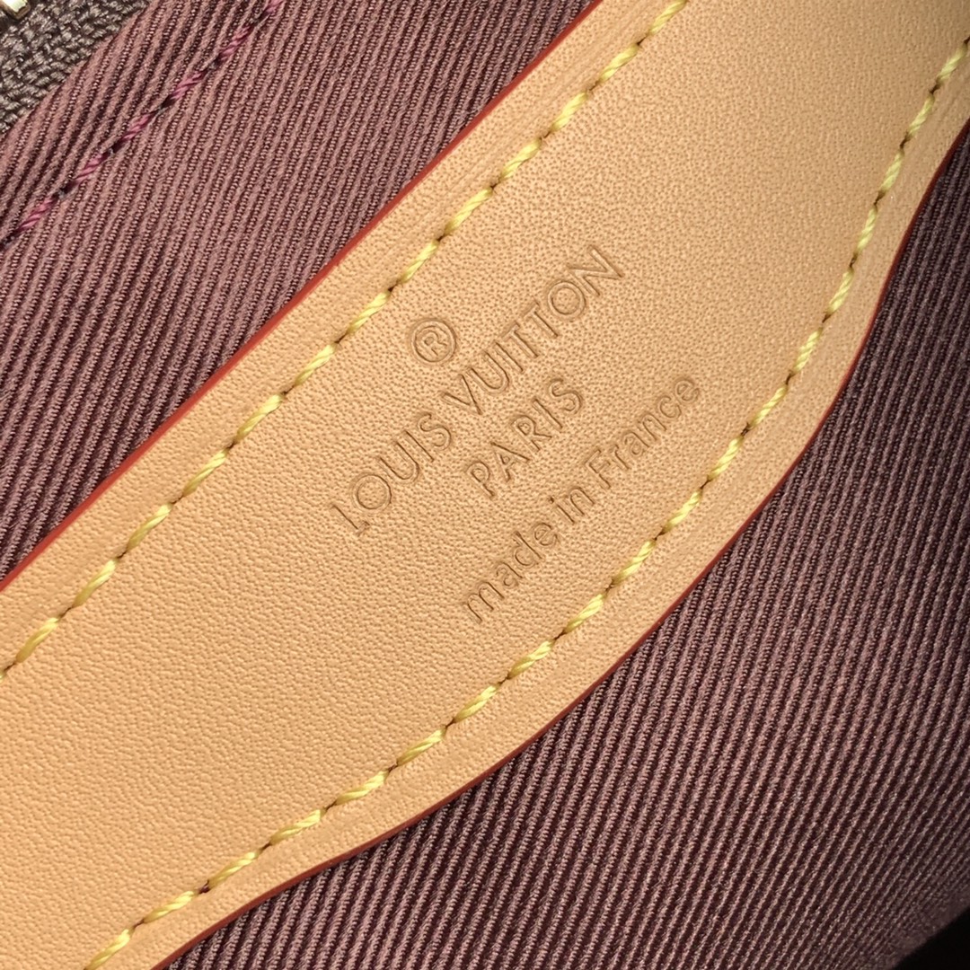 Louis Vuitton LV Boulogne 腋下包 M45832