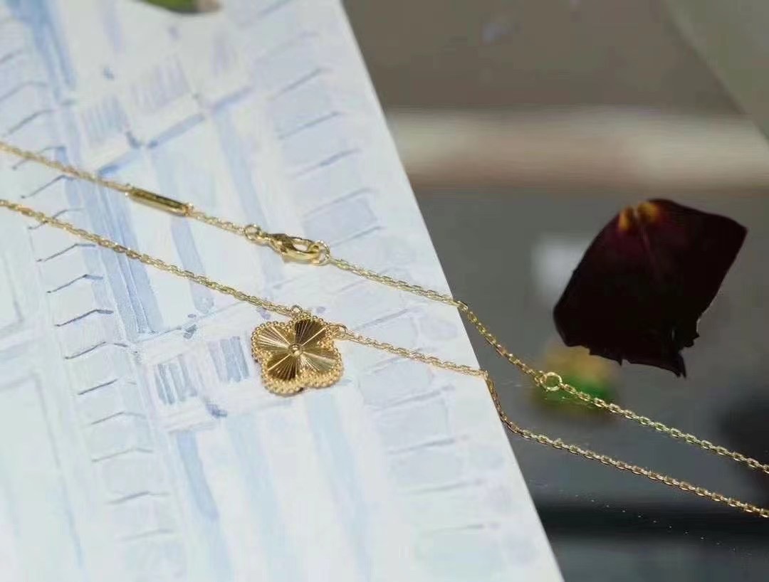 Van Cleef & Arpels Vca四叶草项链