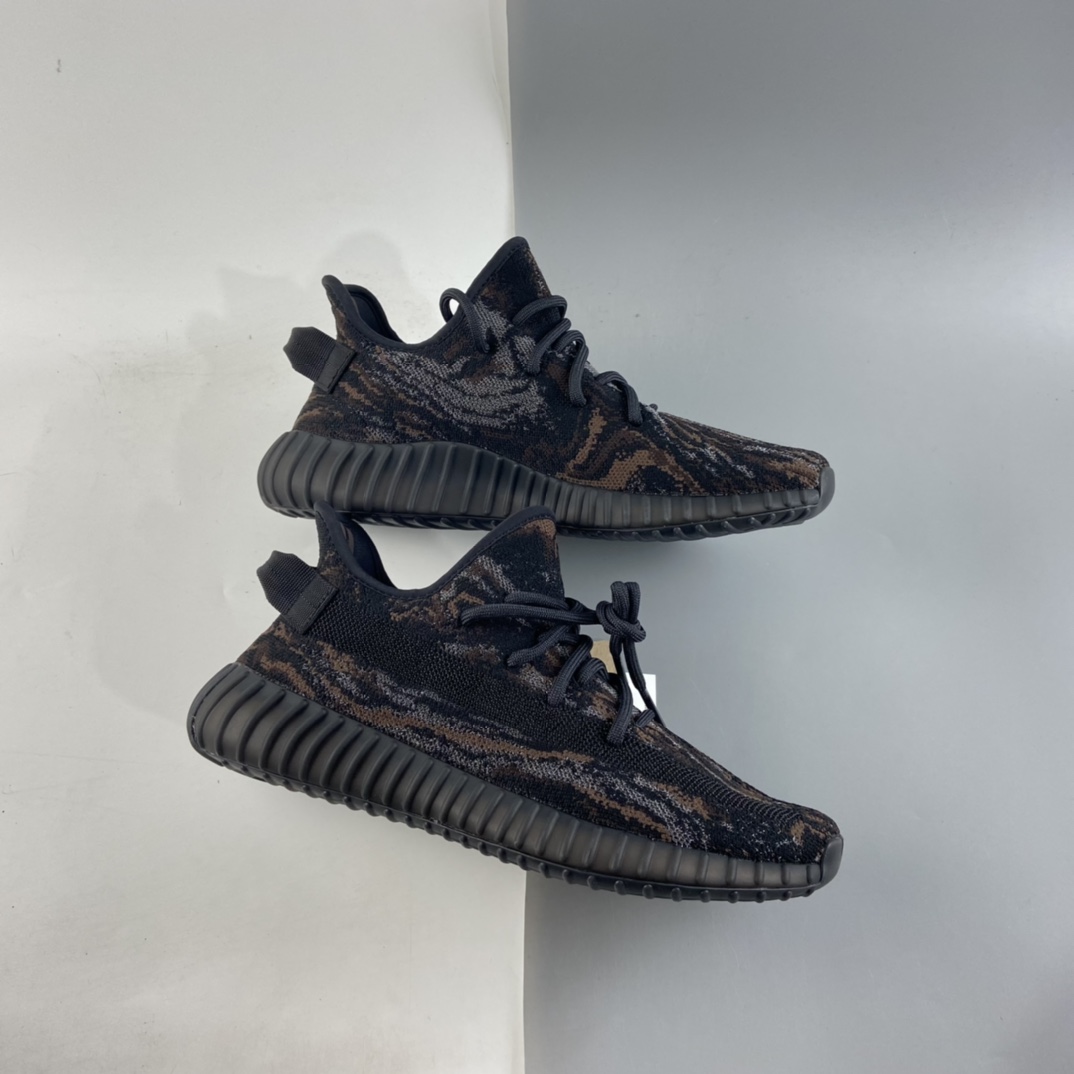 P200  联乘侃爷Kanye West x Adidas Yeezy Boost 350 V2”MX Oat”百搭轻便爆米花中底休闲运动慢跑鞋“岩石黑”GW3774