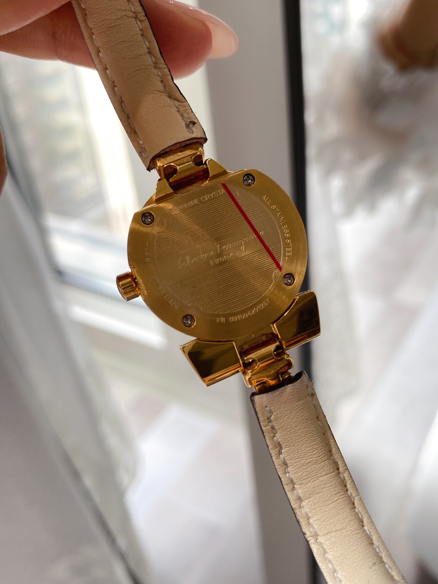 “Ms. Ferragamo’s New Synchronised Swiss Watch: Fine, Elegant, Complicated, Super-Priced” - 图片 7