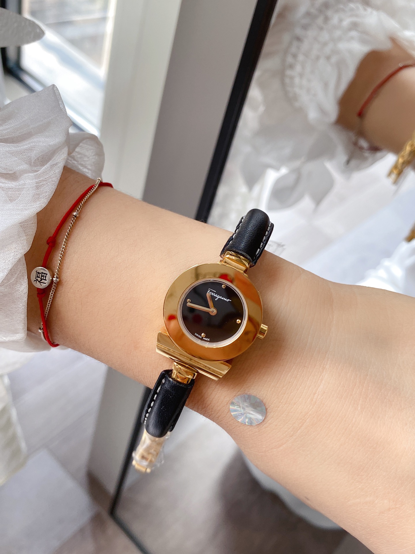 “Ms. Ferragamo’s New Synchronised Swiss Watch: Fine, Elegant, Complicated, Super-Priced” - 图片 6