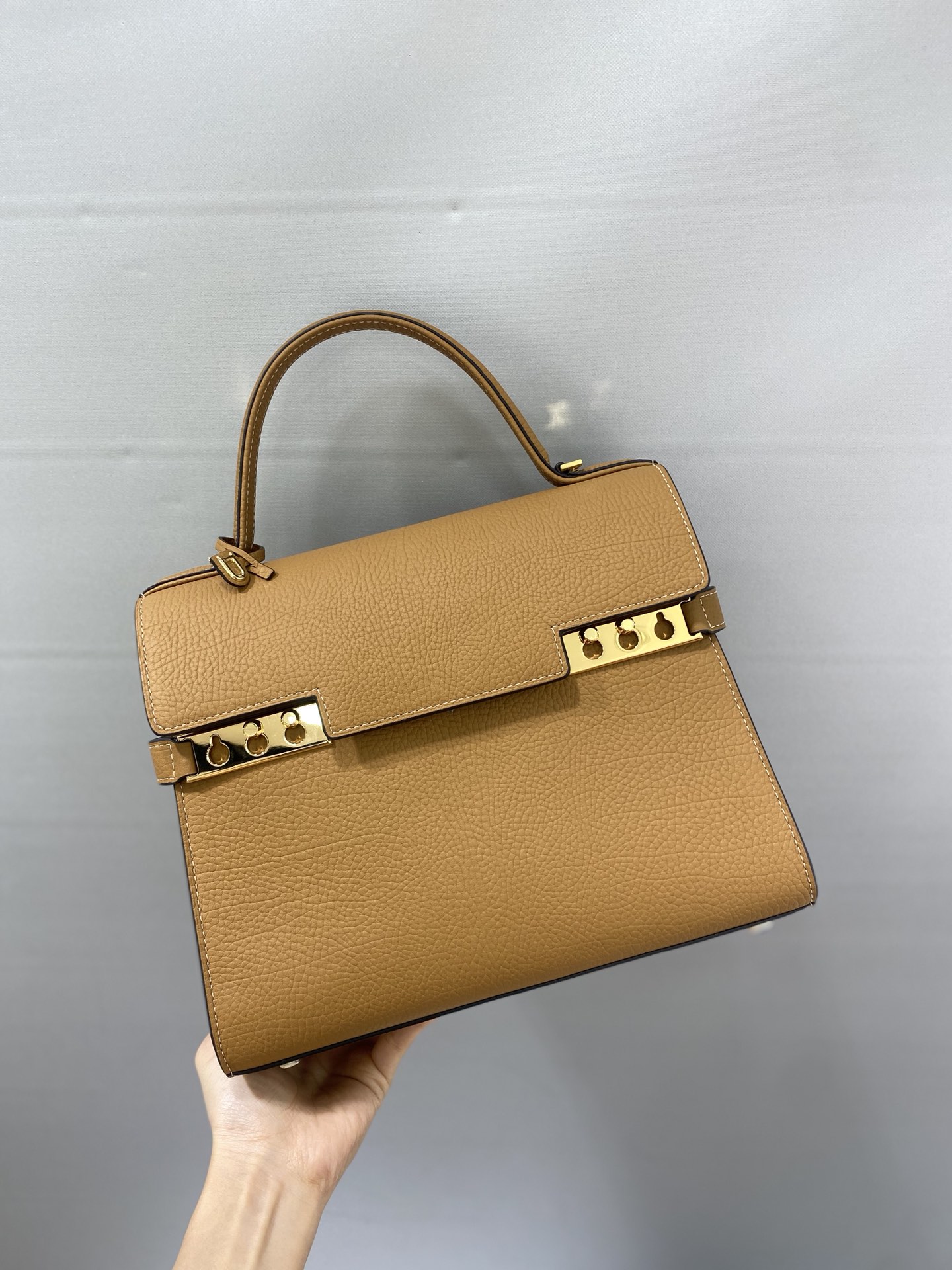 [Delvaux Women