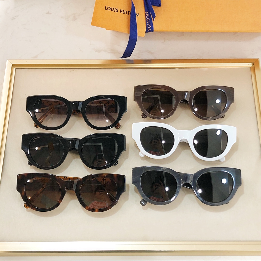 Louis Vuitton Copy
 Sunglasses
