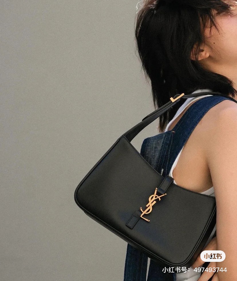 Saint laurent Ysl LE 5 À 7 平纹腋下包 657228黑色