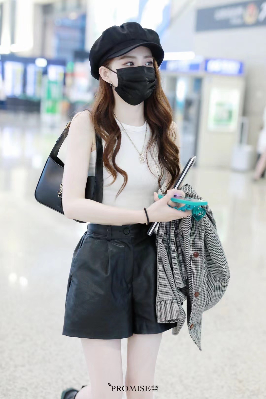 Saint laurent Ysl LE 5 À 7 平纹腋下包 657228黑色