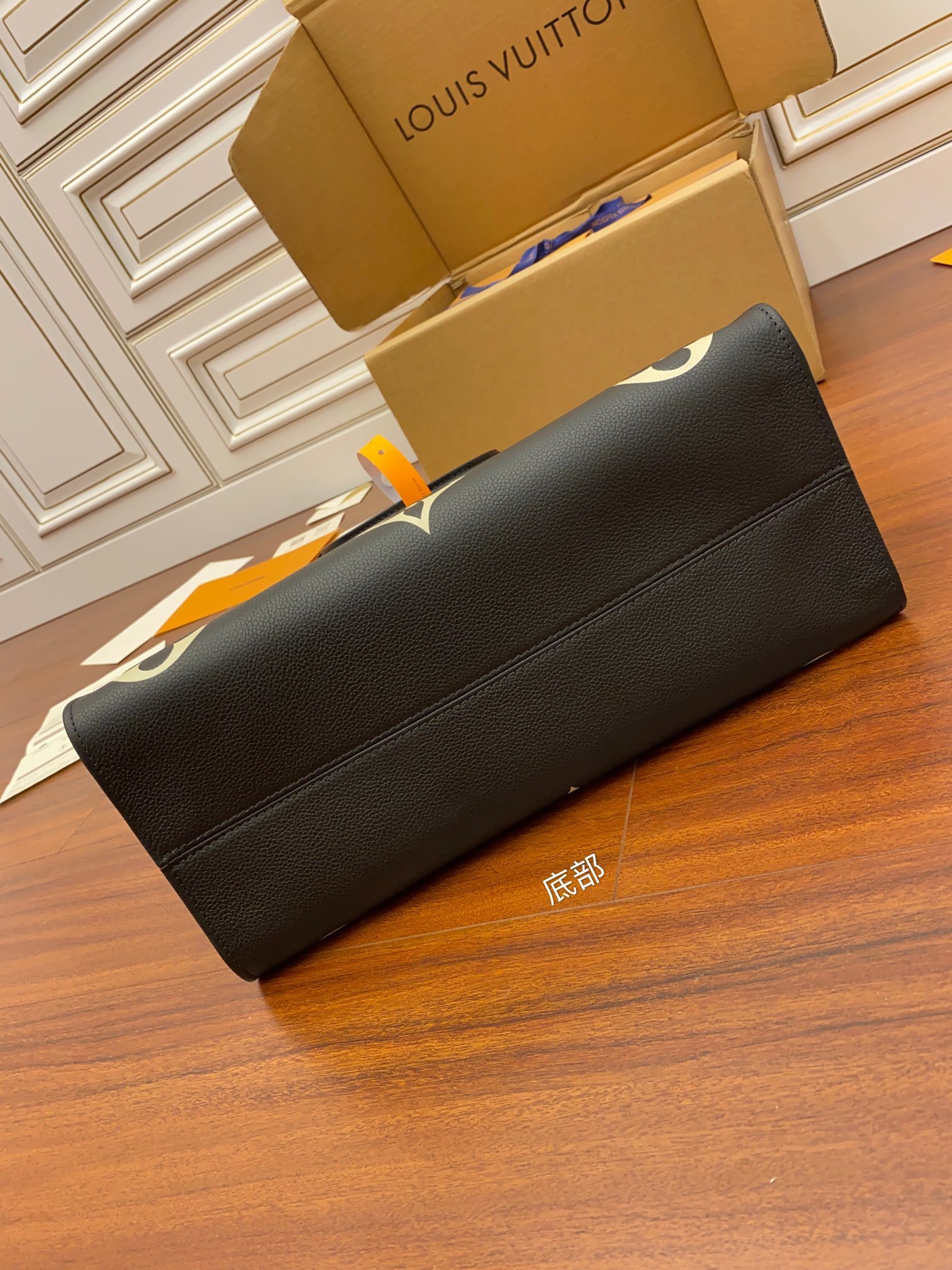 独家首发型号M45495特级加强版品质提升.专柜同步电子芯片内码礼品袋保护纸铜版电子标签合格证皮料是正品