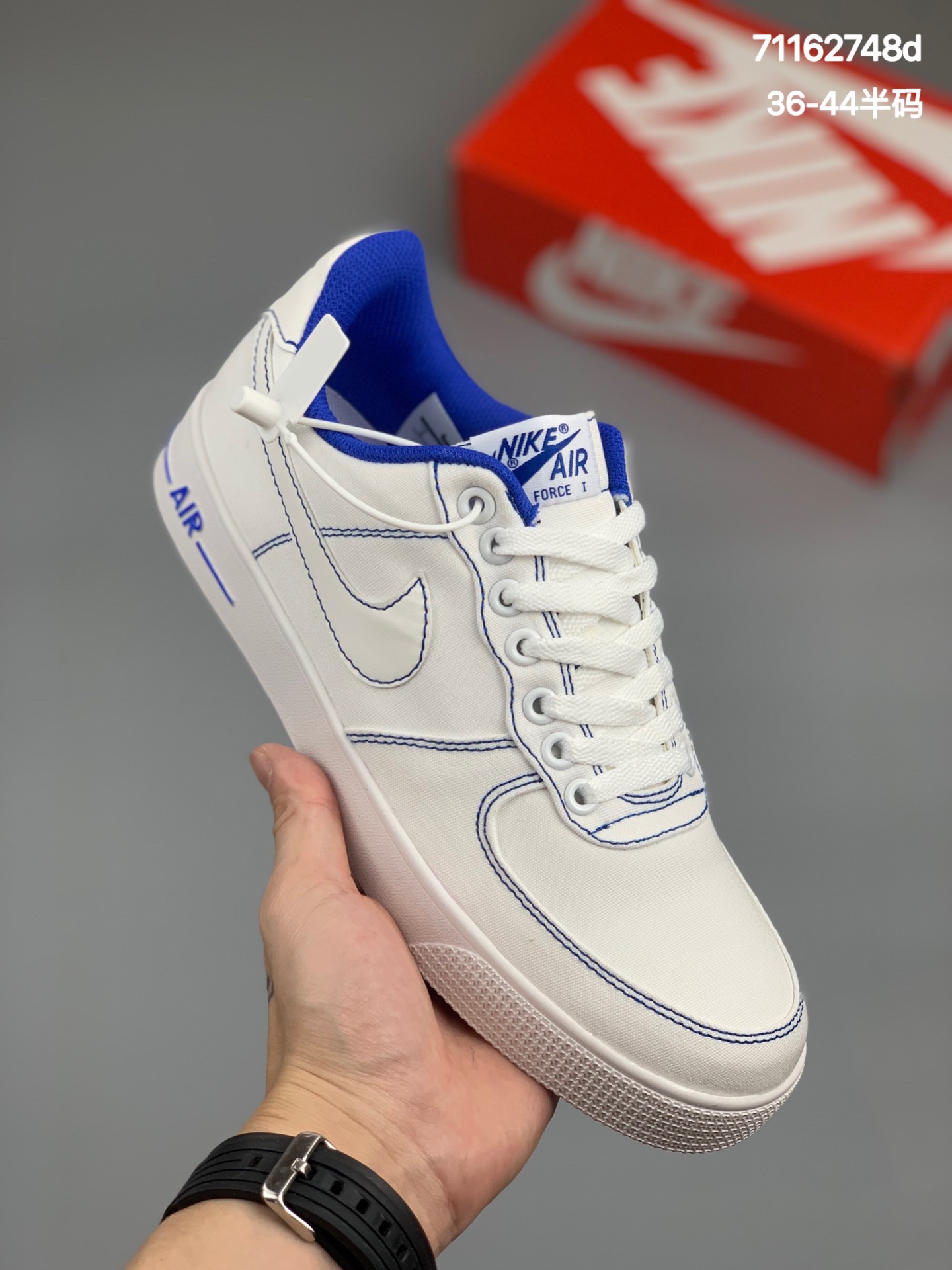 
 耐克/Nike Air Force 1 空一军号 简空版军 帆布内气置垫 低帮板鞋 货号：630939 
尺码：36 36.5 37 38 38.5 39 40 40.5 41 42 42.5 43 44
编码:71160748d