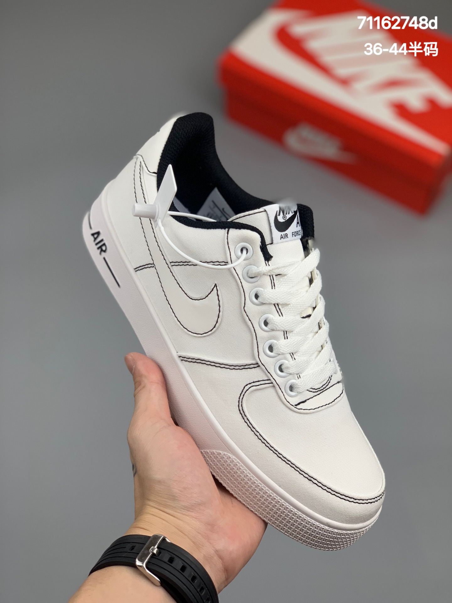 
 耐克/Nike Air Force 1 空一军号 简空版军 帆布内气置垫 低帮板鞋 货号：630939 
尺码：36 36.5 37 38 38.5 39 40 40.5 41 42 42.5 43 44
编码:71160748d