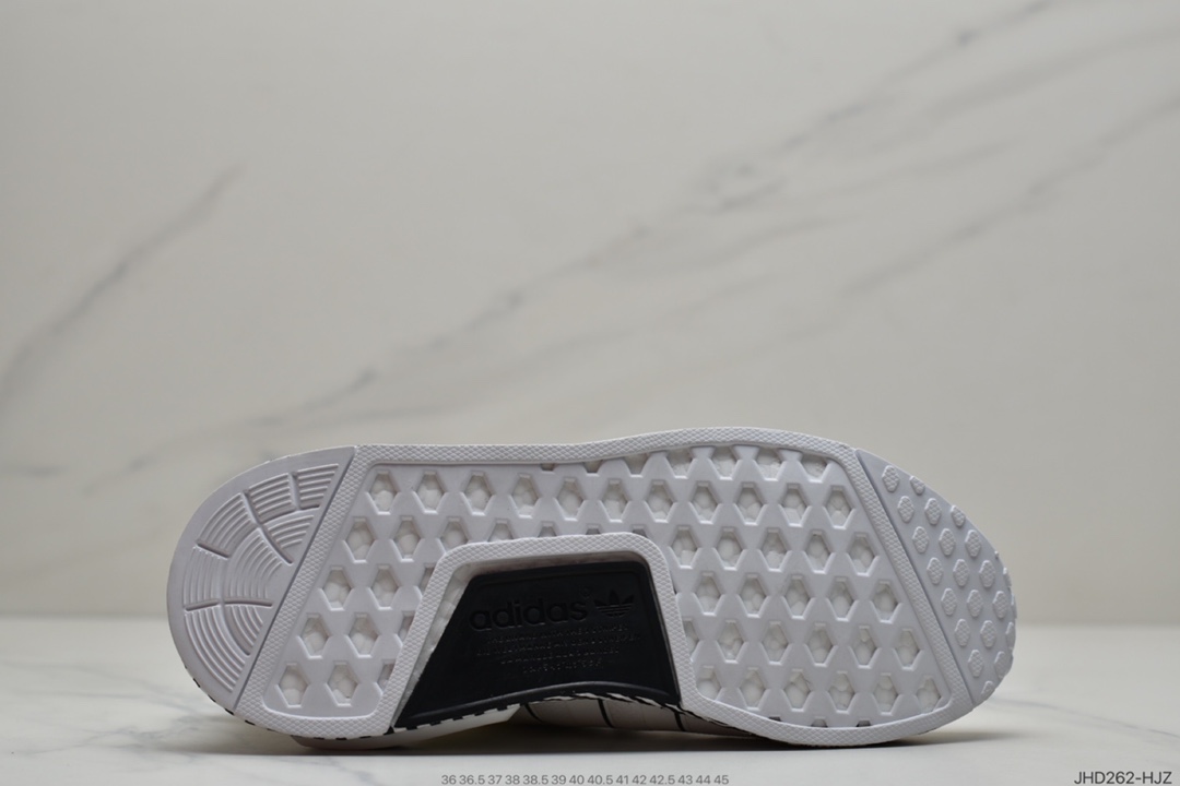 190 阿迪达斯Adidas NMD_V2 街头风经典百搭跑步鞋 FY2105