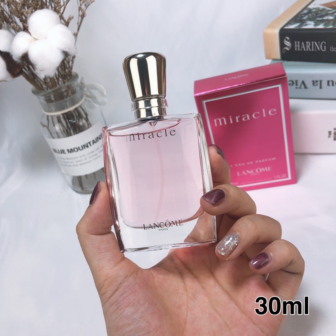 45. Perfume Lancôme Miracle 30ml 🔜 Calidad uno a uno❗ Nota de fragancia: floral, notas de salida: lichi y fresia, nota…
