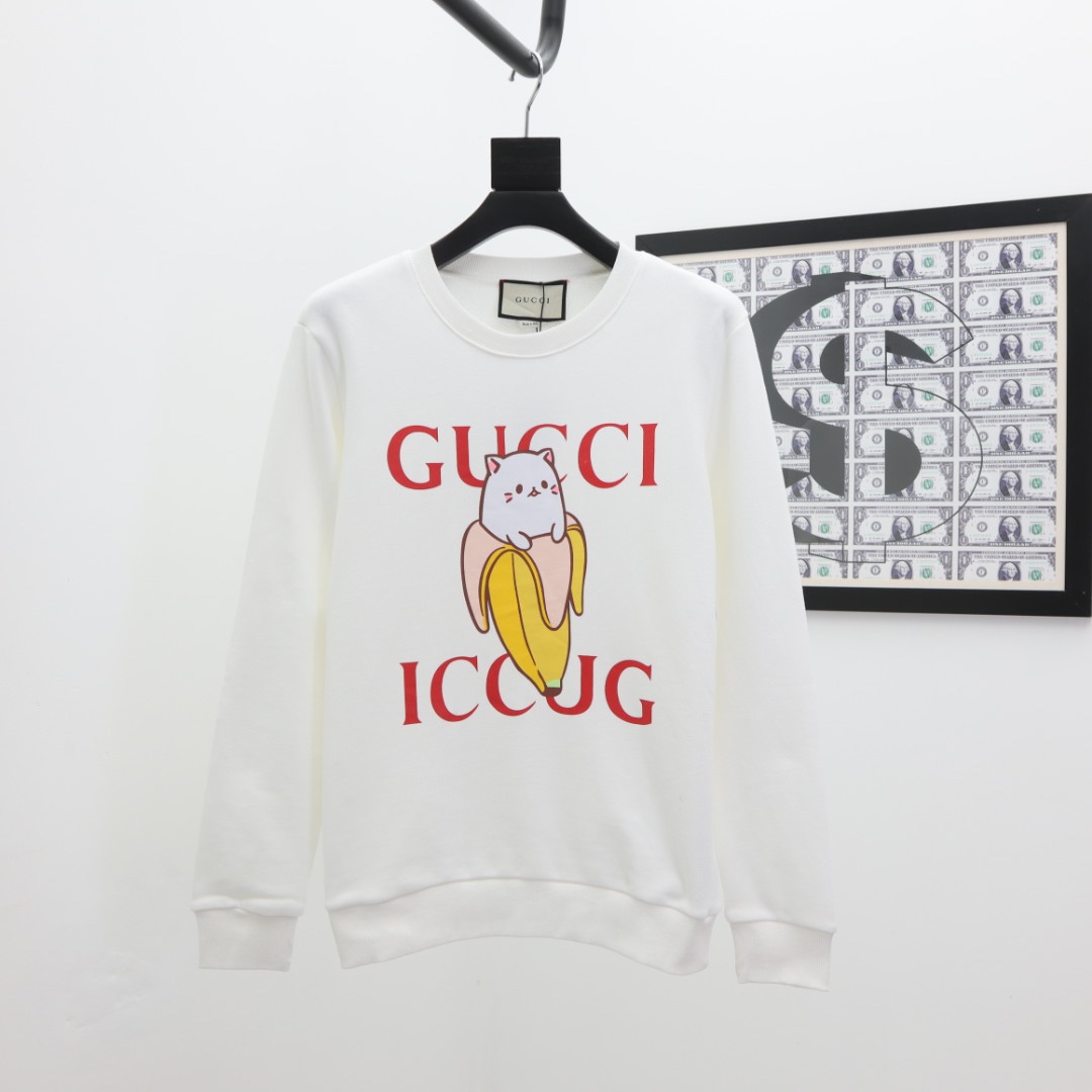 💰P190💥 GUCCI 古驰 新款潮流经典卫衣，精致裁剪，高品质工艺！采用定织定染纯棉面料420克左右纯棉卫衣面料！图案进口数码印花工艺，耐穿耐洗久穿不变型，微阔百搭男女同款。颜色：黑色 米白。码数：XS S M L