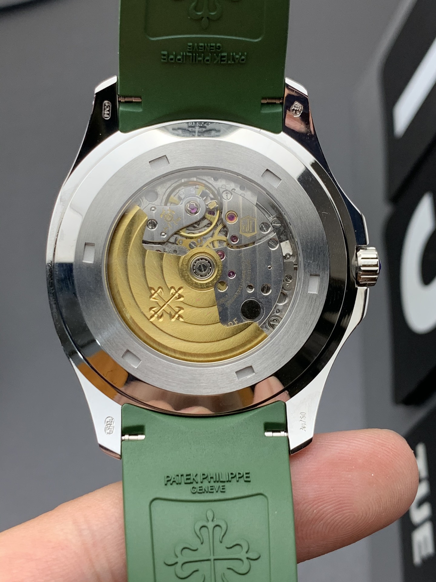 Patek Philippe 3K 绿面手雷