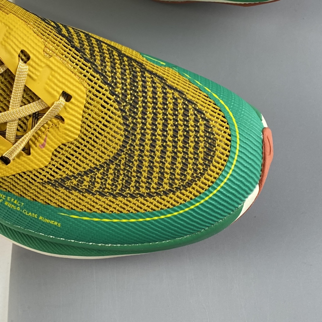 P180   Nk ZoomX Vaporfly NEXT% 2 马拉松泡棉缓震运动慢跑鞋 DJ5182-700