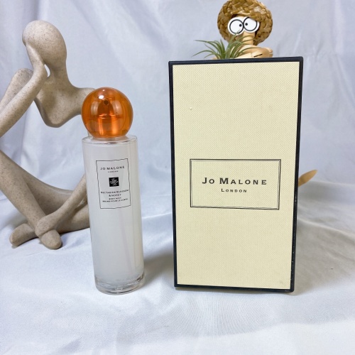 Jo Malone Nectarine Blossom & Honey Body Mist 95ml Limited Edition 1 Jo Malone Nectarine Blossom & Honey Body Mist 95ml Limited Edition