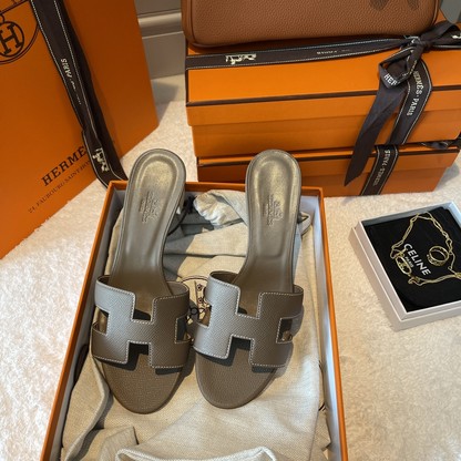 Hermes Shoes High Heel Pumps Elephant Grey Sewing Summer Collection