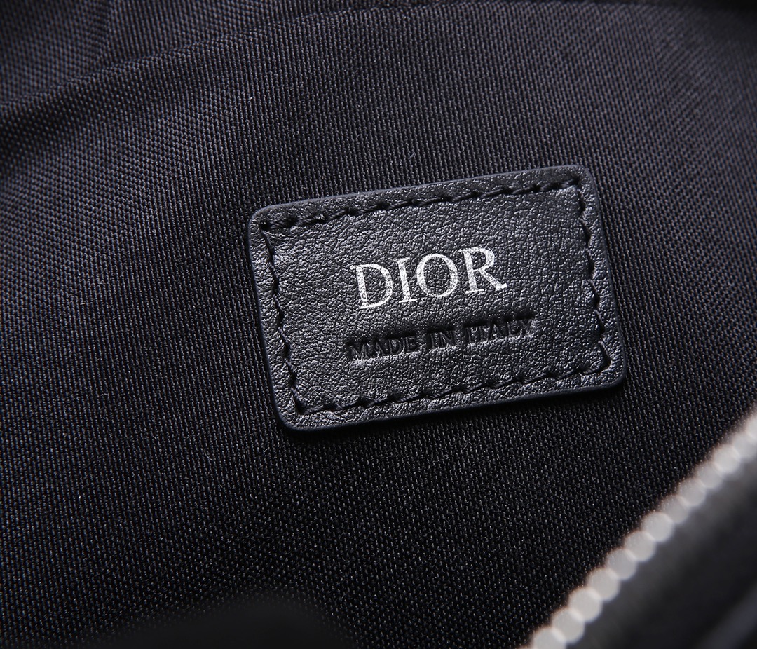 Dior Safari Messenger Bag Black Oblique Galaxy Leather with Removable Strap 10 i1626239011 4623 8