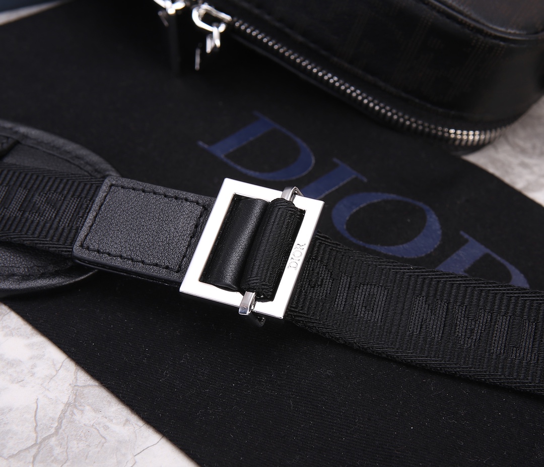 Dior Messenger Bag: Top Quality, Full Steel Hardware & Perfect Details 7 i1626239117 21 5