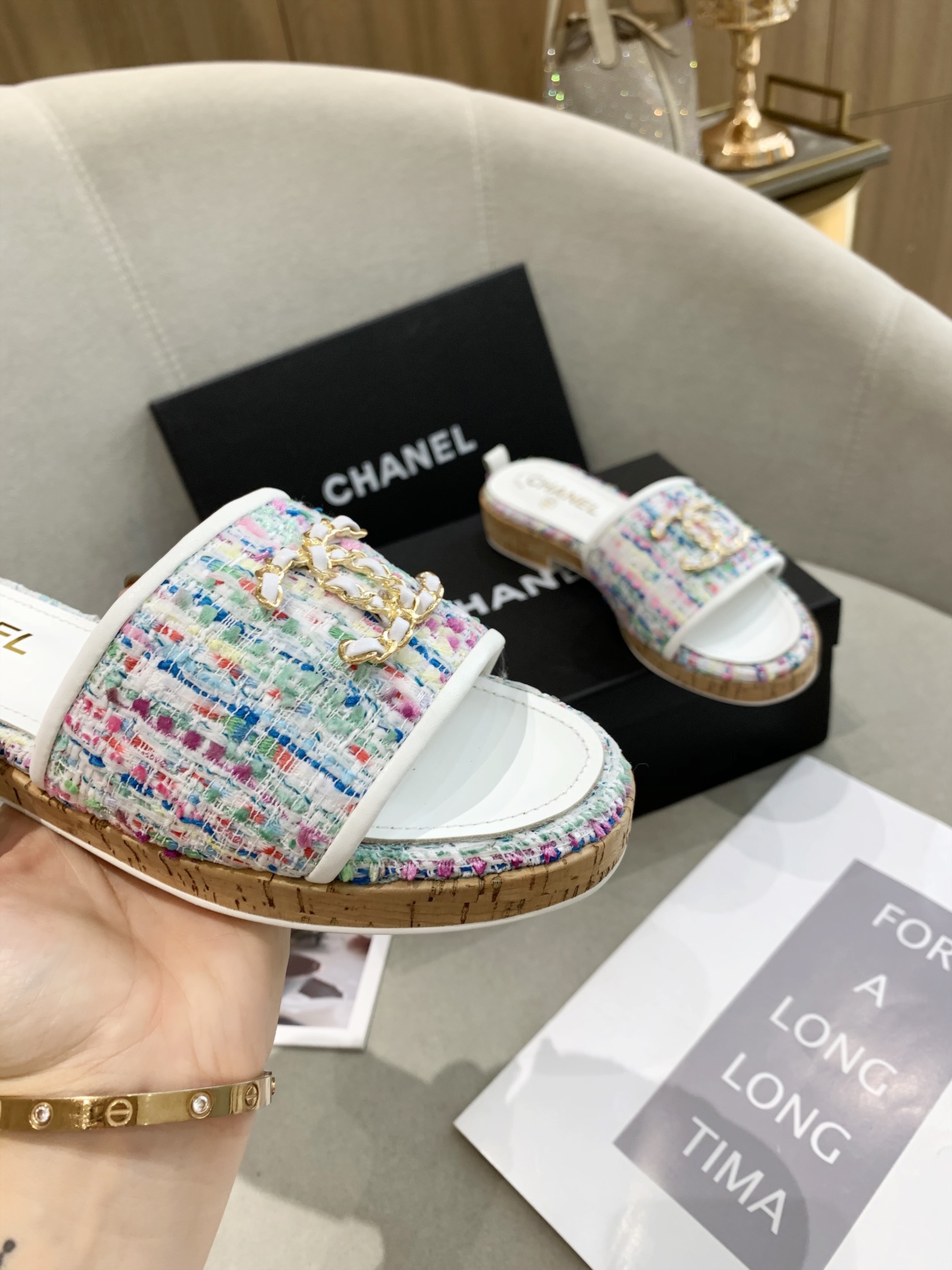 I0   Chanel 香奈儿香家2022早春度系假列经典楦型+进口立体香奈儿撞色金属皮条扣英伦设计，经典耐看原版倒楦模型，极致1:1形体，进高口端羊皮现呈出致精质感开模定制A级仿真皮大底-无品二质，35-41 可订42