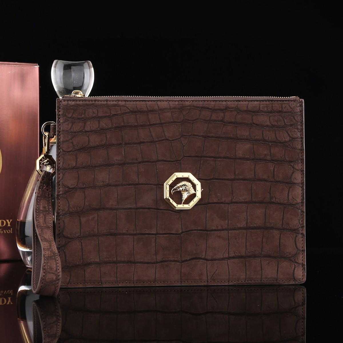 水染尼罗磨砂鳄鱼肚皮🐊🐊 大牌同款夹包配不锈钢五金😎 【内里配头层牛皮】尺寸 27*20*4💰2000