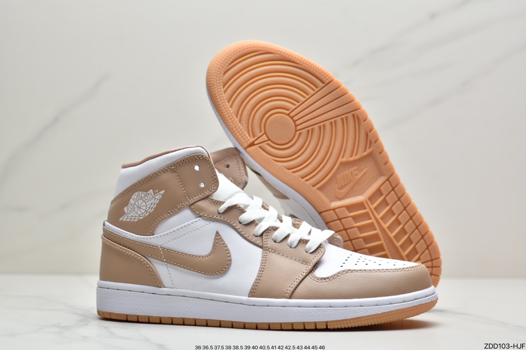 230 Air Jordan 1 Mid AJ1 乔一帮系列休闲板鞋 554724-271