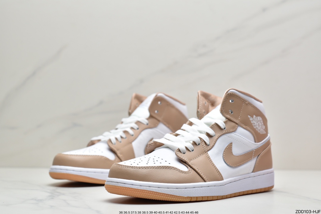230 Air Jordan 1 Mid AJ1 乔一帮系列休闲板鞋 554724-271