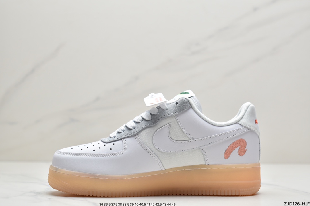240 耐克Mayumi Yamase xNike Flyleather Ain Force1白色手绘涂鸦官方同步 DB3598-100