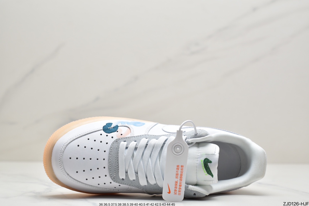 240 耐克Mayumi Yamase xNike Flyleather Ain Force1白色手绘涂鸦官方同步 DB3598-100