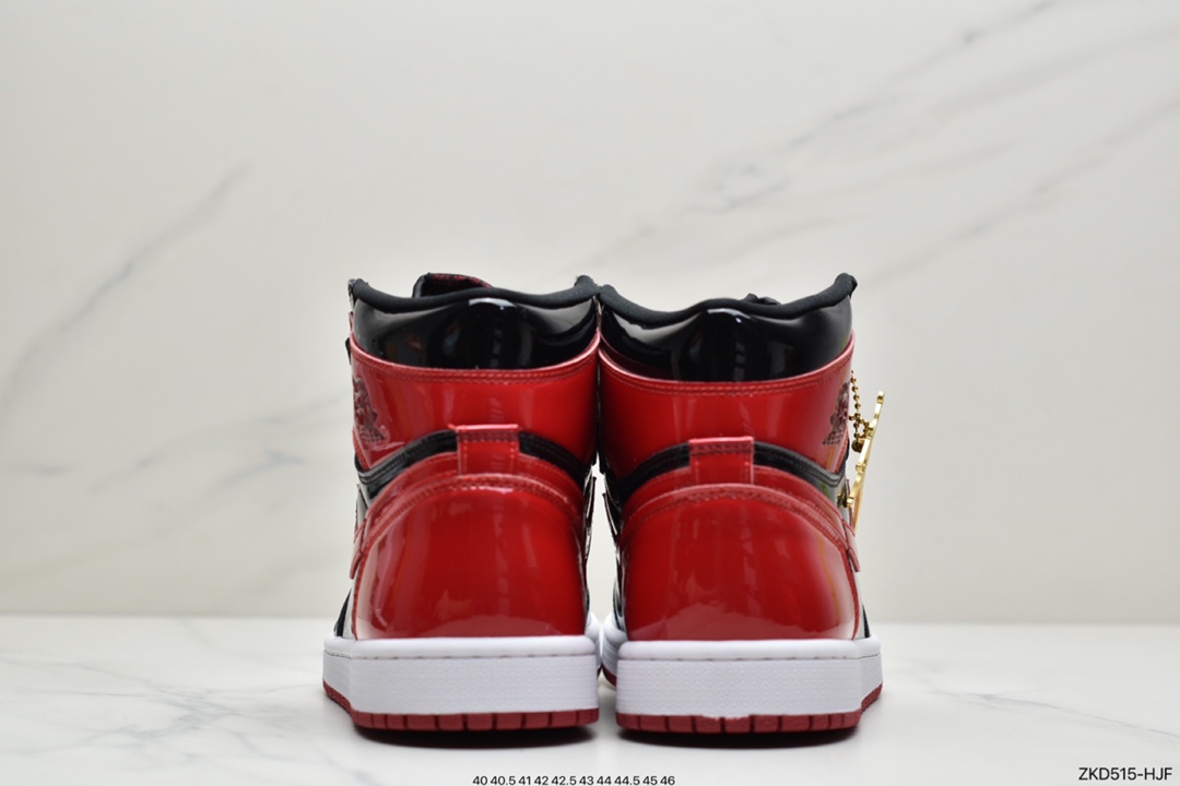 270 Air Jordan 1 High OG ”Bred Patent” 高帮 漆皮黑红555088-063
